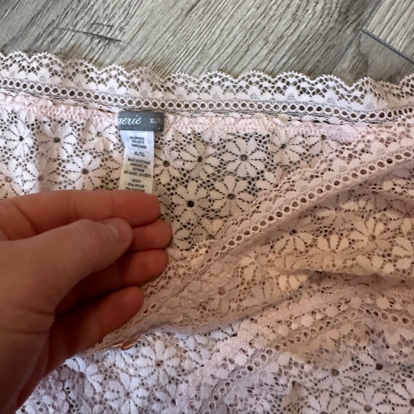 NWOT aerie baby pink mesh floral panty size XL - Picture 2 of 3